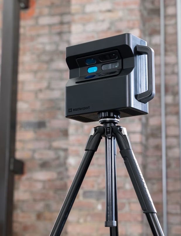 Professzionális Matterport 3D kamera állványon térfelméréshez